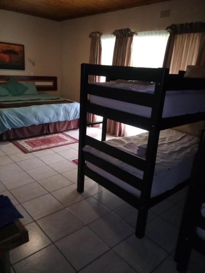 Rustenburg Guesthouse Buitenkant foto