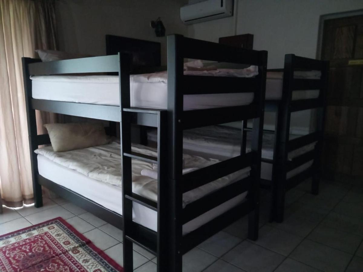 Rustenburg Guesthouse Buitenkant foto