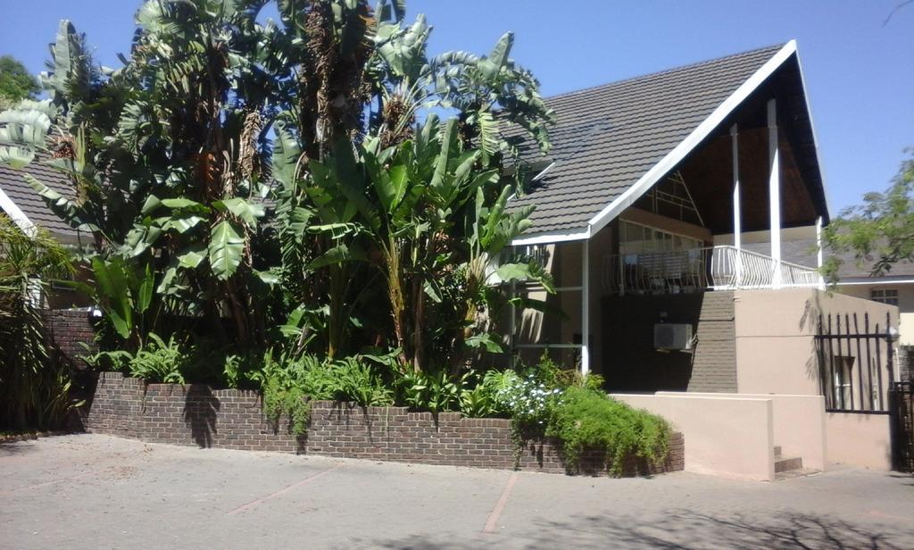 Rustenburg Guesthouse Buitenkant foto