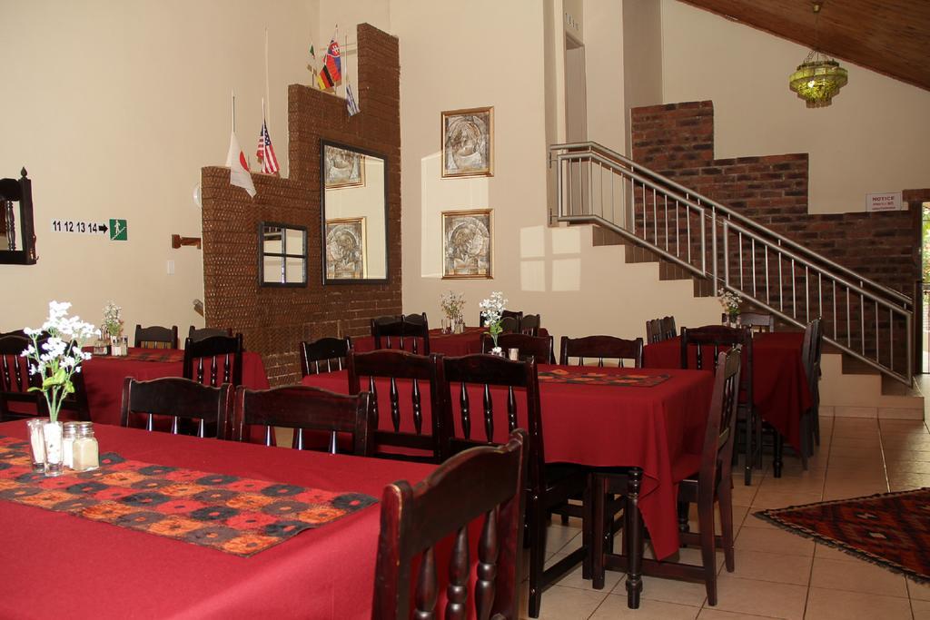 Rustenburg Guesthouse Buitenkant foto